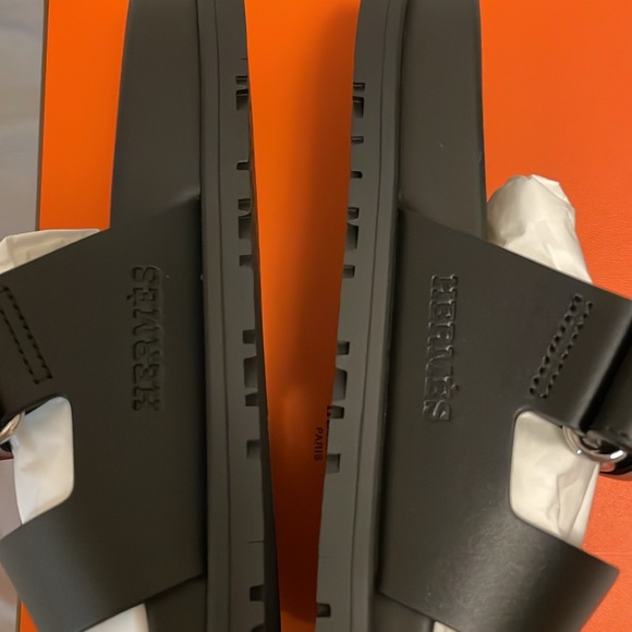 Authentic New Hermes H Leather Dad sandals - Picture 4 of 13